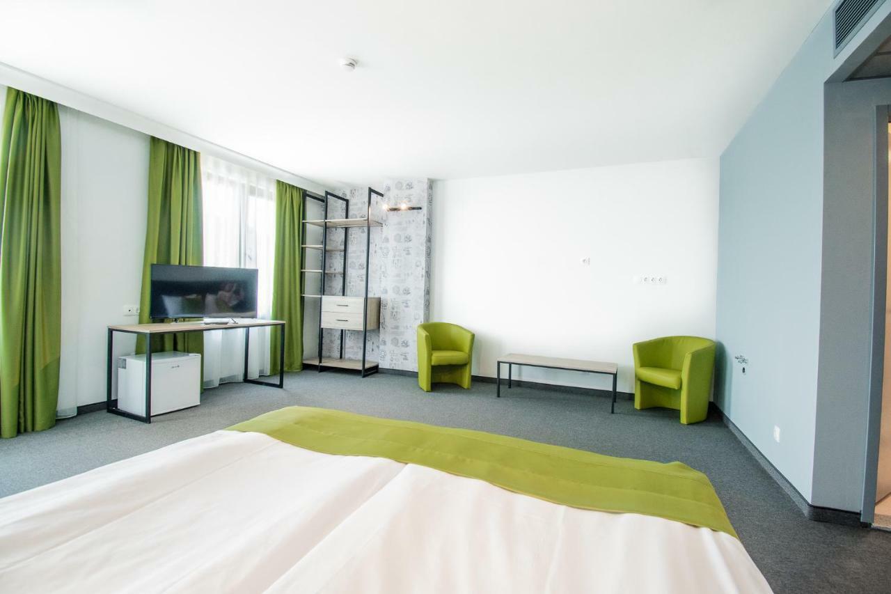 A&M Hotel With Free Parking Płowdiw Zewnętrze zdjęcie