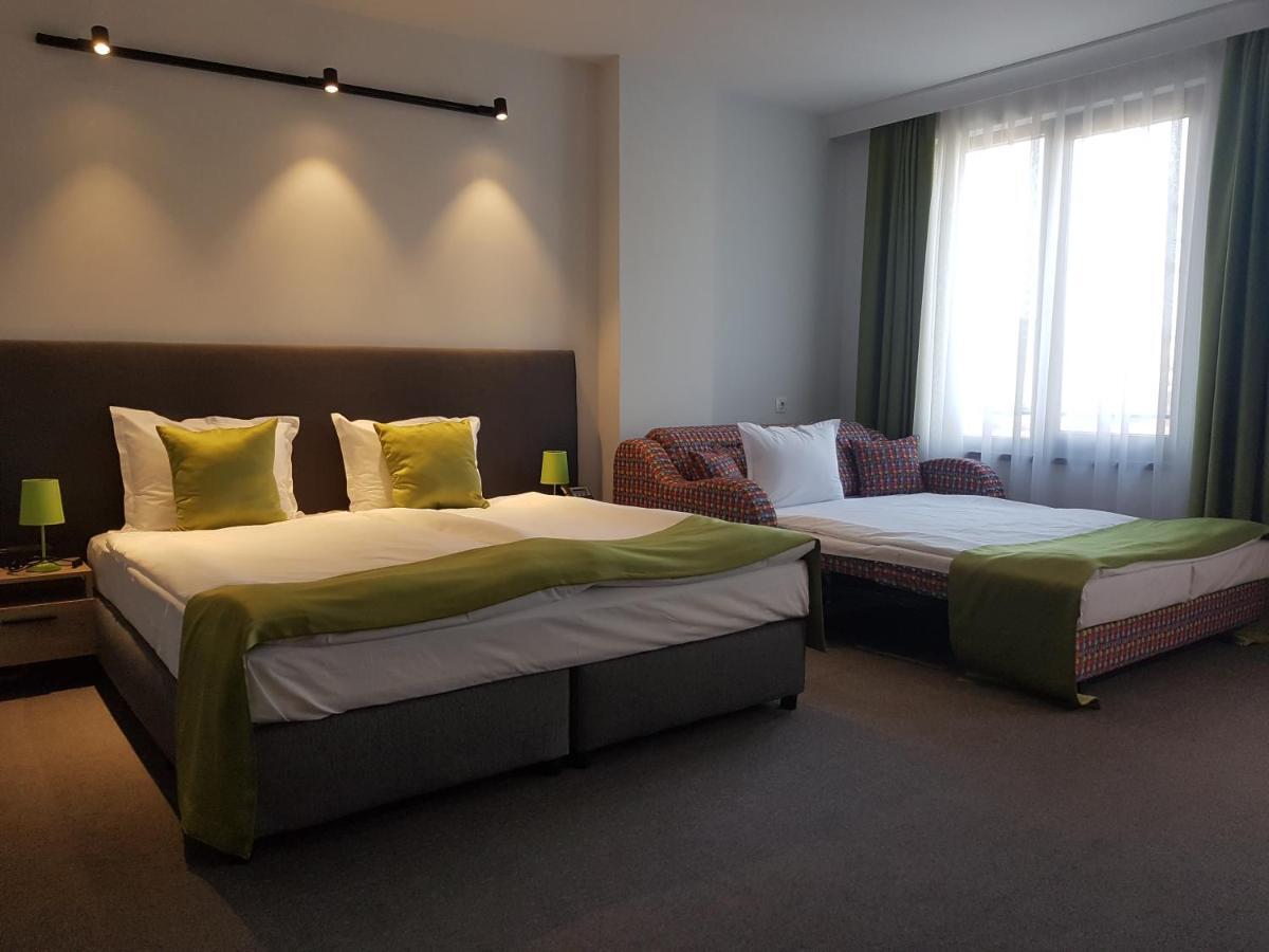 A&M Hotel With Free Parking Płowdiw Zewnętrze zdjęcie